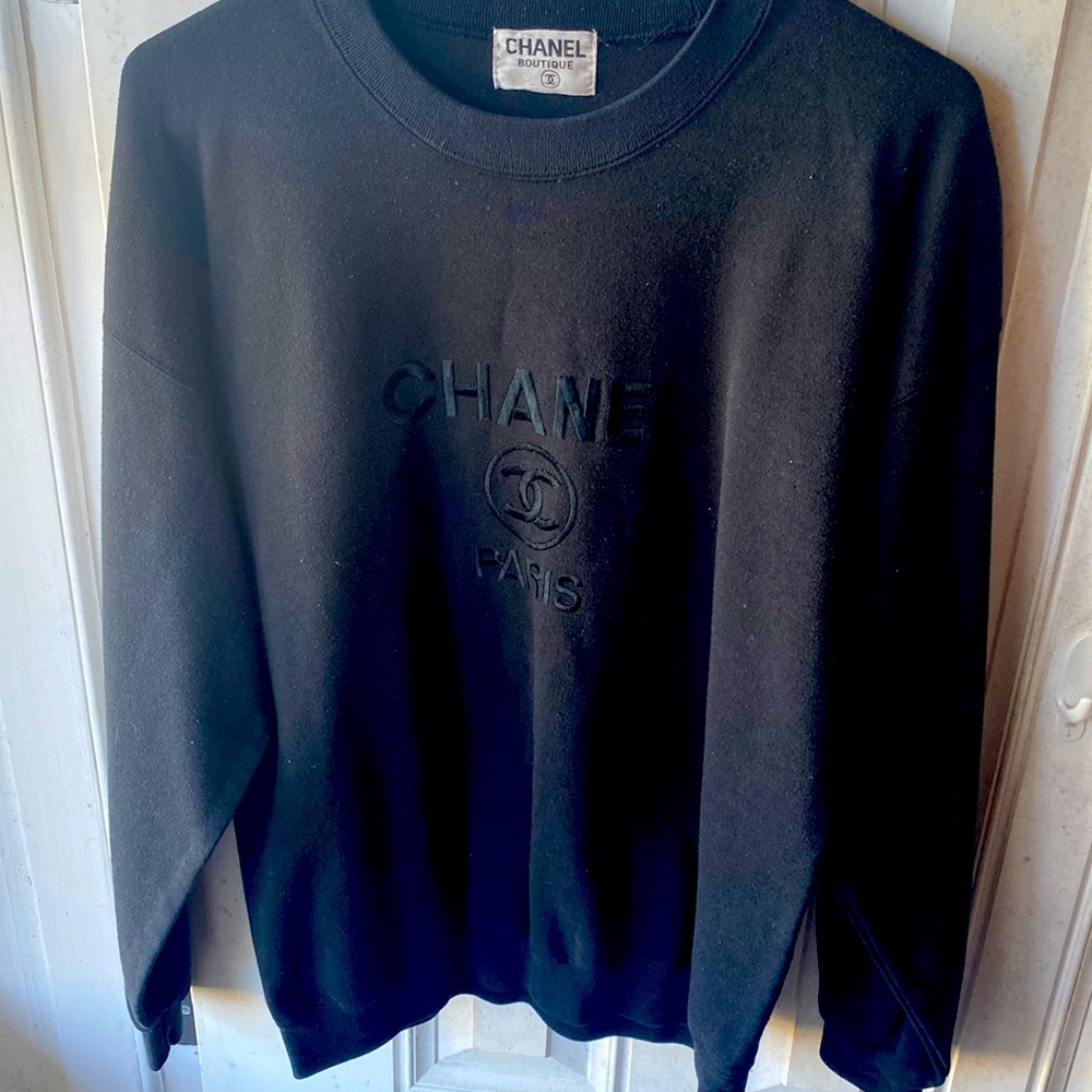 Real Vintage Chanel Boutique sweatshirt Small